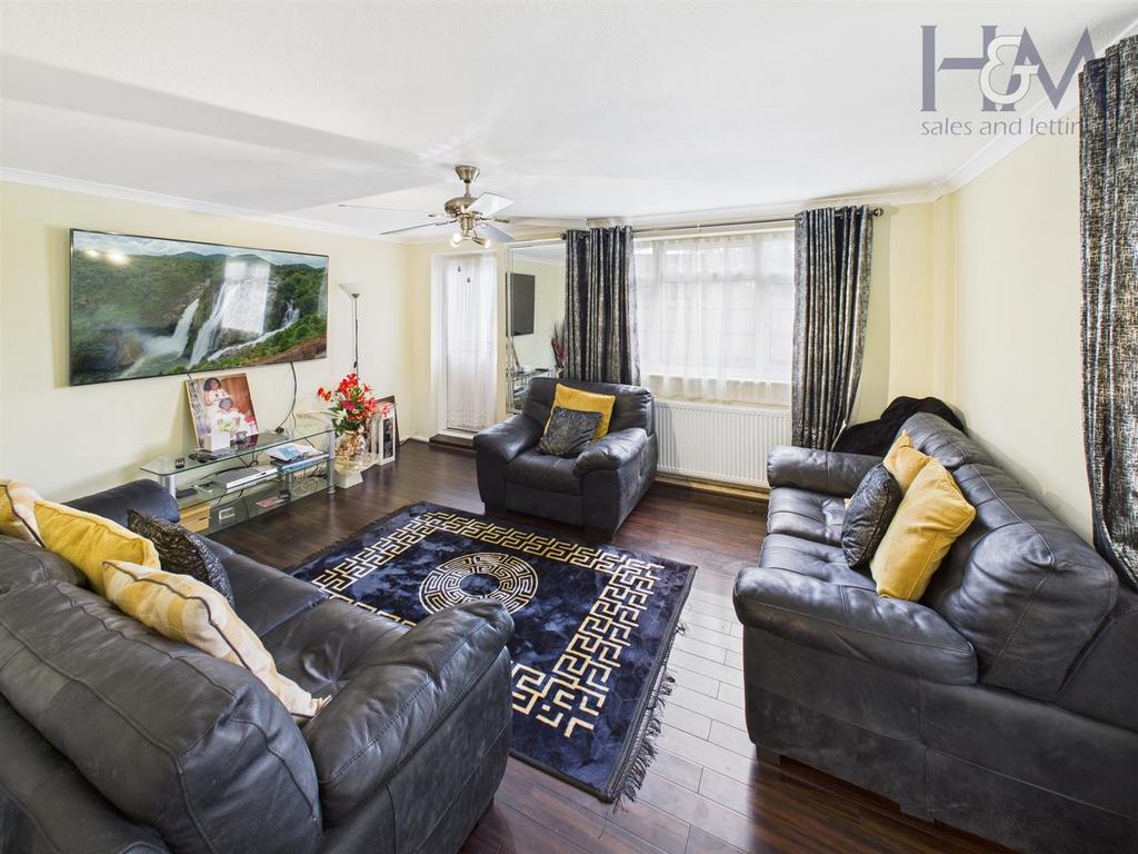 CAM02804 G0-PR0371-STILL001.jpg