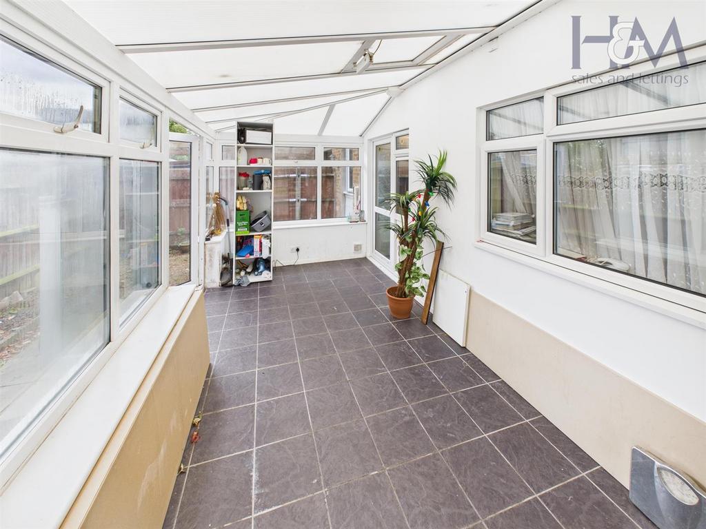 CAM02804 G0-PR0371-STILL008.jpg