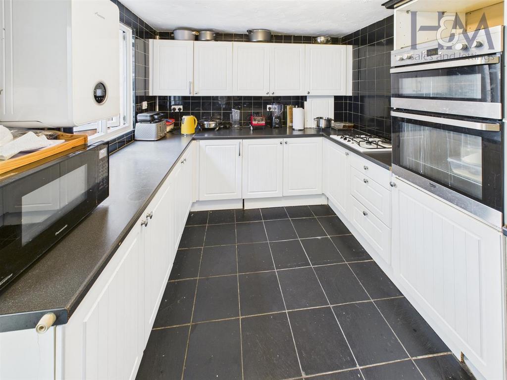 CAM02804 G0-PR0371-STILL014.jpg