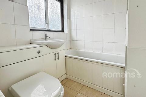 10 Orchard Close, Denham, Uxbridge, UB9 4BB