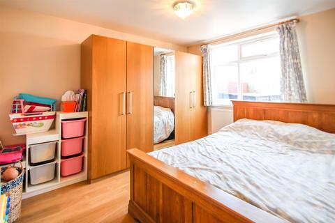 undefined, Upper Farm Road, West Molesey KT8