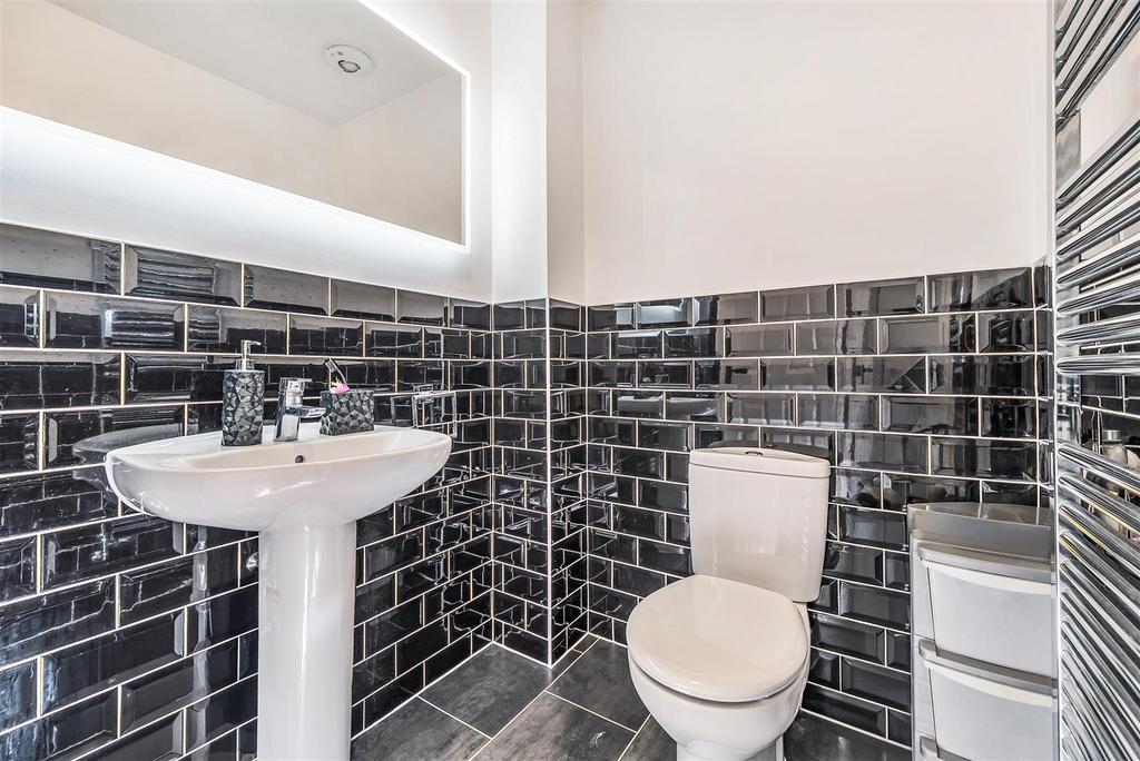 Ensuite