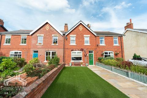 3 bedroom terraced house for sale, Commonside, Lytham St. Annes, Lancashire