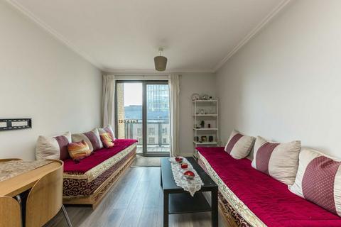 2 bedroom flat for sale, Victoria Road, London W3