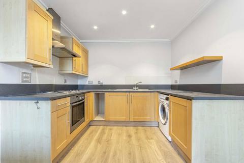 2 bedroom flat for sale, Victoria Road, London W3