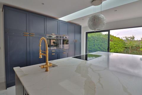 71 Callington Road, Saltash, PL12 6DZ