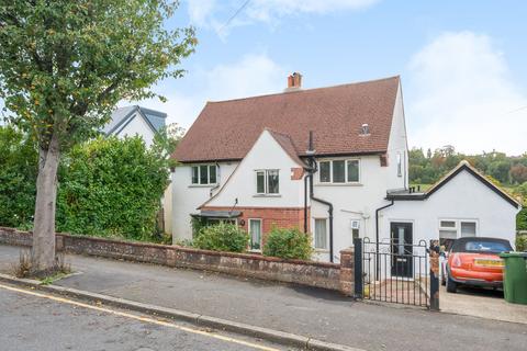 Fairdene Road, Coulsdon CR5