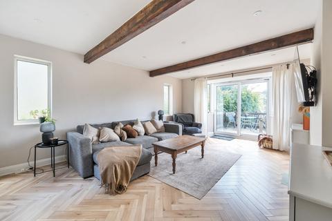 undefined, Fairdene Road, Coulsdon CR5