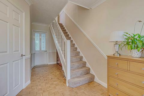 3 bedroom semi-detached house for sale, Stanley Road, Benfleet, SS7