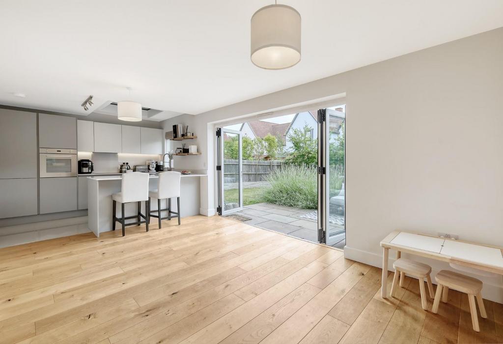 Kitchen/Dining Room