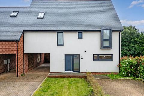 5 bedroom link detached house for sale, Morris Dance Place, Thaxted, Dunmow