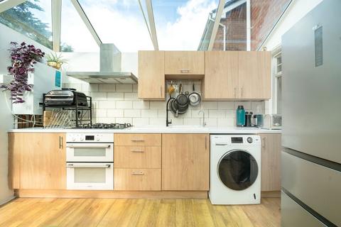 4 bedroom detached house for sale, Mildred Avenue, Hertfordshire WD18
