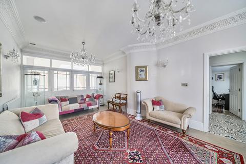 22 Fairfields Close, London, NW9 0PH