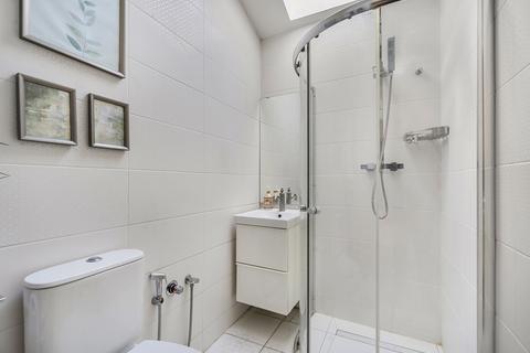 22 Fairfields Close, London, NW9 0PH