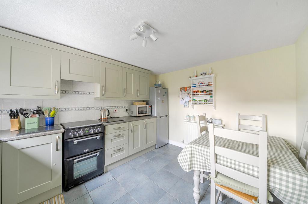 1350738-3-68c2bc8...