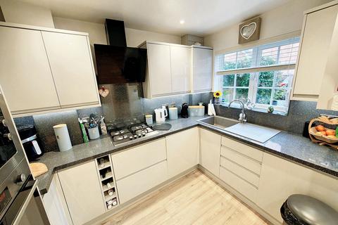 undefined, Newhurst Park, Trowbridge BA14