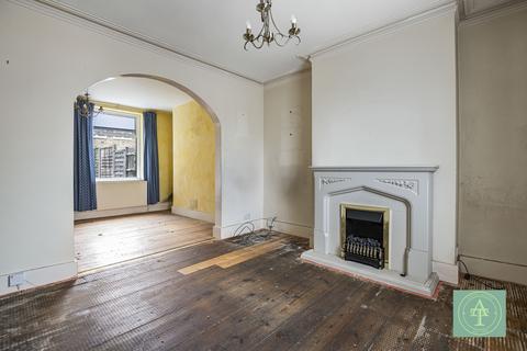 undefined, High Street, Southgate, London, N14