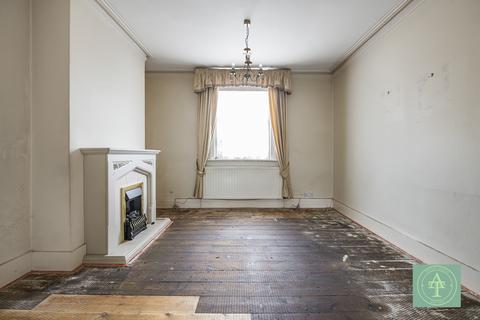 undefined, High Street, Southgate, London, N14