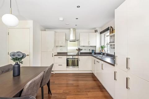 1 bedroom apartment for sale, Albany Road, Camberwell, London, SE5