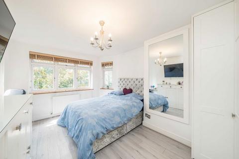 undefined, Marlborough Road, Isleworth TW7