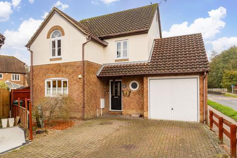 Marshall Road, Crawley RH10