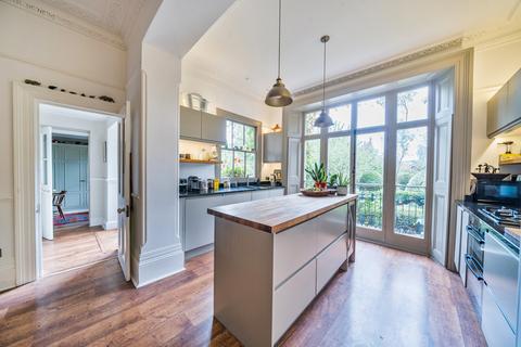 undefined, Stanley Road, Teddington, TW11