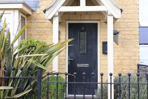 6 Centenary Way, Witney, OX29 7AN