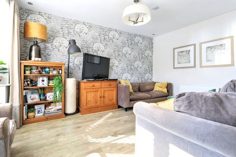 6 Centenary Way, Witney, OX29 7AN