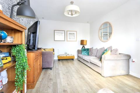 6 Centenary Way, Witney, OX29 7AN