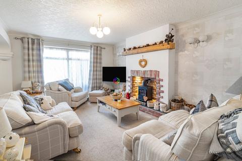 2 bedroom detached bungalow for sale, Nethergreen Gardens, Killamarsh, S21