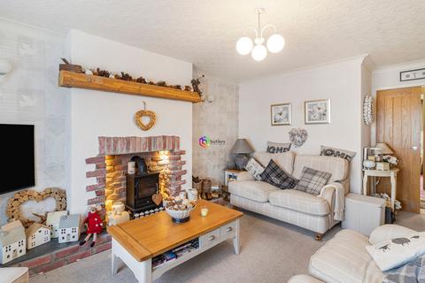 2 bedroom detached bungalow for sale, Nethergreen Gardens, Killamarsh, S21