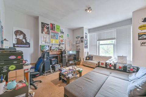 2 bedroom flat to rent, Upper Tulse Hill, Tulse Hill, London, SW2