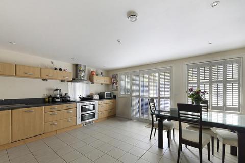 3 bedroom apartment for sale, Edgar Close, Kings Hill, ME19 4JE