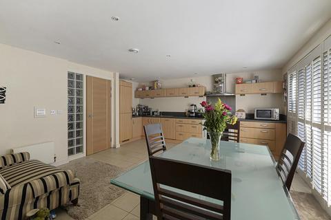 3 bedroom apartment for sale, Edgar Close, Kings Hill, ME19 4JE
