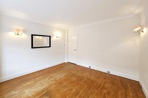 undefined, 32 Grosvenor Street, London W1K