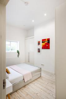 3 bedroom apartment for sale, Brondesbury Villas