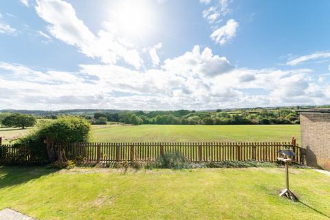 3 bedroom detached house for sale, Thorpes Crescent, Skelmanthorpe, HD8