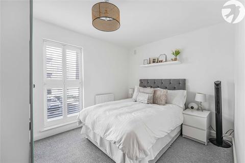 1 bedroom flat for sale, Carmichael Avenue, Greenhithe, Kent, DA9