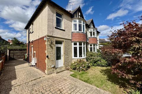 Benomley Road, Almondbury, Huddersfield, HD5 8LS