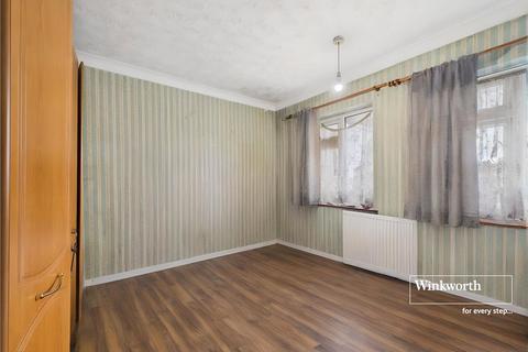 2 bedroom apartment for sale, Mallard Way, London NW9