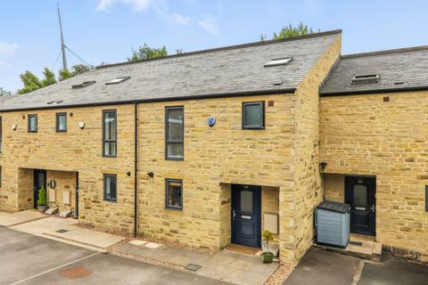 Owens Quay, Bingley, BD16