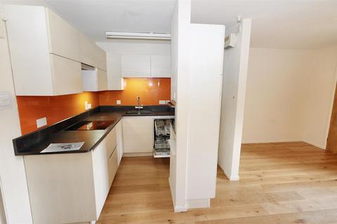 1 bedroom apartment for sale, Church Walk, Bushey