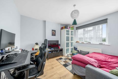 3 bedroom terraced house for sale, Manor Way, Mitcham CR4