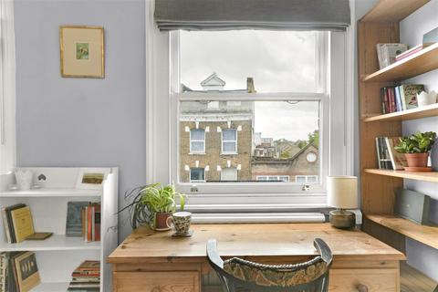 undefined, Holloway Road, Islington