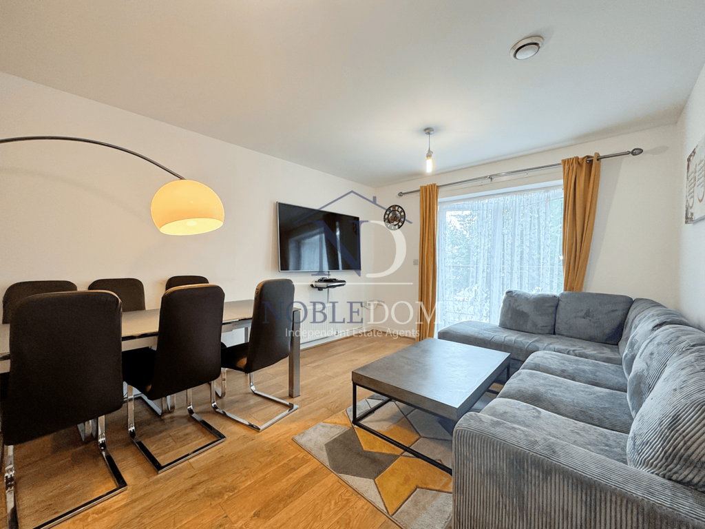 2 bed flat for sale Montgomery House, Northolt UB
