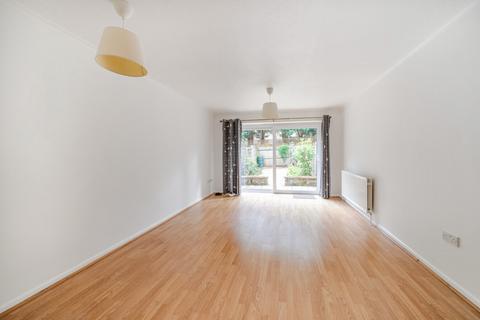 2 bedroom house for sale, Montrose Close, Whitehill, Bordon, Hampshire, GU35