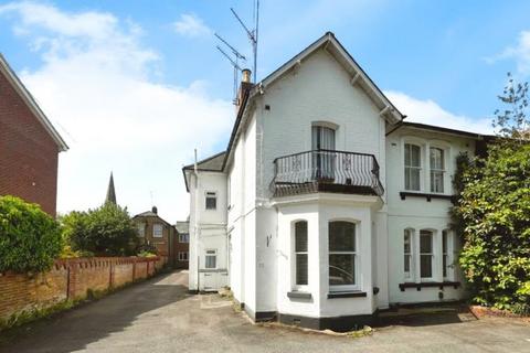 Cookham Road,  Maidenhead,  SL6