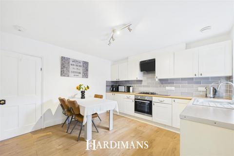 3 bedroom end of terrace house for sale, Edinburgh Road, Lowestoft
