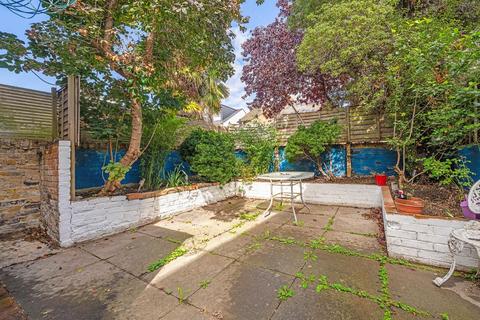 1 bedroom flat for sale, Brading Road, SW2