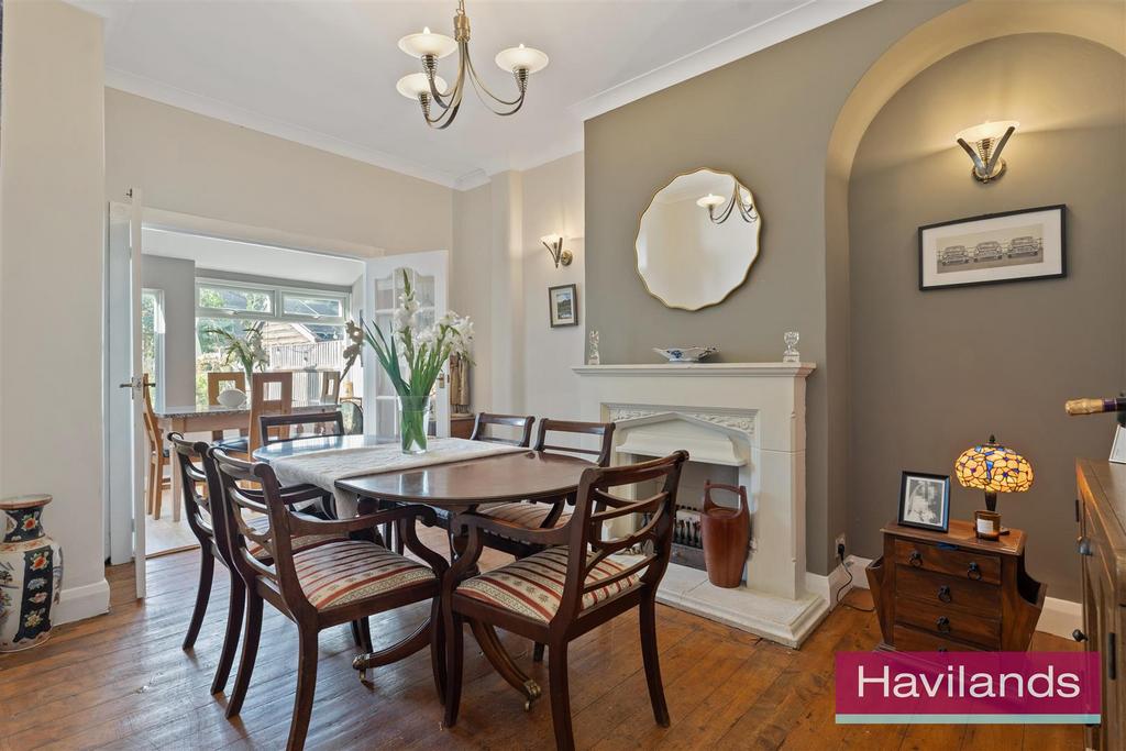 Ladbroke Road-11.jpg